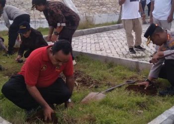 Peringati Hari Air Sedunia, PDAM Kota Kupang Tanam 500 Anakan Pohon