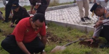 Peringati Hari Air Sedunia, PDAM Kota Kupang Tanam 500 Anakan Pohon