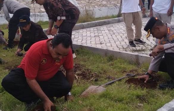 Peringati Hari Air Sedunia, PDAM Kota Kupang Tanam 500 Anakan Pohon