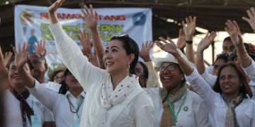 Tutup Rakorwil di Pantai Liman, Bunda Julie Ajak Kembangkan Kelor dan Produk UMKM