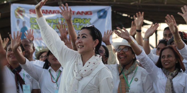 Tutup Rakorwil di Pantai Liman, Bunda Julie Ajak Kembangkan Kelor dan Produk UMKM