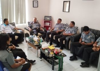 Daftar Pengungsi Secara Elektronik, Rudenim Kupang Menggunakan Kartu Identitas Pengungsi Elektronik
