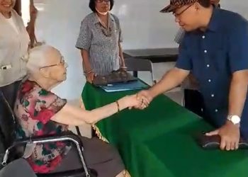 Di Maumere, Sebastian Salang Juga Mengunjungi Panti Asuhan