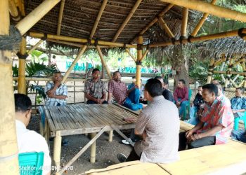 Bacalon Gubernur NTT, Sebastian Salang Kunjungi Warga Bolowolon, Desa Kangae