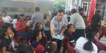 Dr. Christian Widodo Dimata Warga Kota Kupang