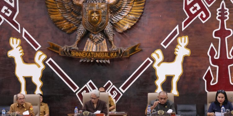 Sembilan Fraksi Di DPRD NTT Menerima Lima Ranperda Untuk Dibahas Sesuai Mekanisme