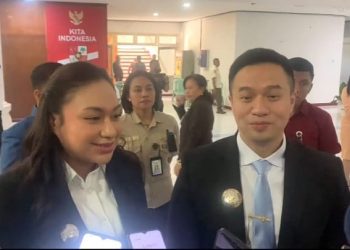 Gunakan Dana Pribadi Untuk Perbaikan Jalan Rusak, Wali Kota dan Wakil Wali Kota Kupang Beri Apresiasi Kepada Yafet Horo