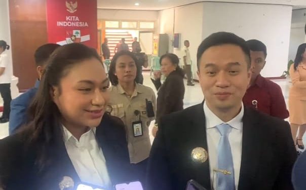 Gunakan Dana Pribadi Untuk Perbaikan Jalan Rusak, Wali Kota dan Wakil Wali Kota Kupang Beri Apresiasi Kepada Yafet Horo