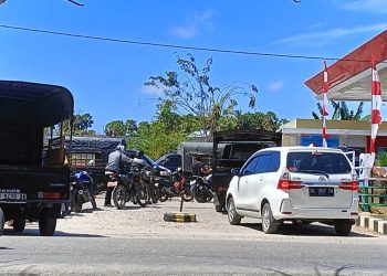 Antrian Panjang BBM Di SPBU Roboaba, Mengakibatkan Kemacetan