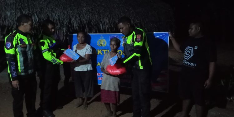 Sat Lantas Polres Sabu Raijua Gelar Bakti Sosial Peringati HUT Lalu Lintas ke-70