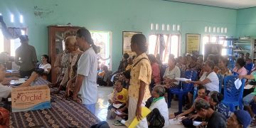 Ratusan Warga Desa Nadawawi Sambut Gembira Bantuan PKH dan Sembako   
