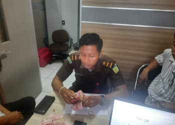 Kejari Sabu Sita Rp30 Juta dari Direktur PT. TJL Terkait Dugaan Korupsi Pengelolaan Mesin Pabrik Rumput Laut