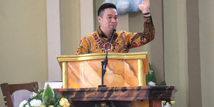 Wali Kota Kupang Terima Penghargaan TPID dan TP2DD Awards Dari Presiden