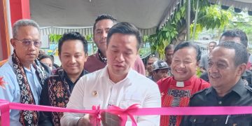 Resmikan Kantor Lurah Airnona, Wali Kota Minta Semua Elemen Masyarakat Dukung Program Pemerintah