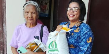 Penyaluran Bantuan Pangan Di Kelurahan Naikoten Dua Berjalan Lancar