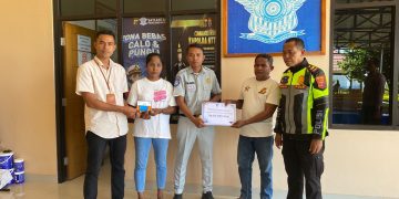Santunan Rp50 Juta dari Satlantas Sabu Raijua untuk Keluarga Korban Laka   