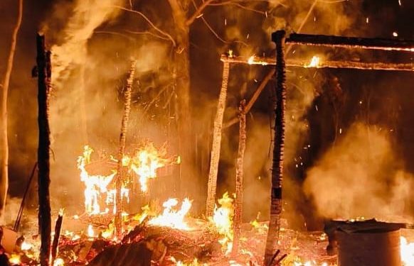 Musibah Kebakaran Melanda Sabu Barat, Rumah Tukang Mebel Ratah Dengan Tanah