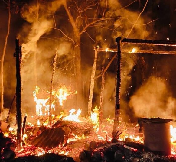 Musibah Kebakaran Melanda Sabu Barat, Rumah Tukang Mebel Ratah Dengan Tanah