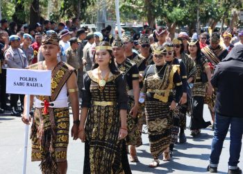 Gubernur NTT Sebut Pawai Pembangunan Dan Karnaval Budaya Cermin Persatuan Dalam Keberagaman Budaya