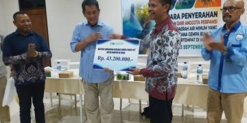 Perpamsi NTT Beri Bantuan Ke Lima Perumda Di Flores Yang Terdampak Bencana