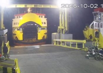 Keterlambatan Pelayaran KMP Lakaan Rute Kupang – Aimere Karena Terjadi Keterlambatan Pengisian BBM Oleh Pertamina